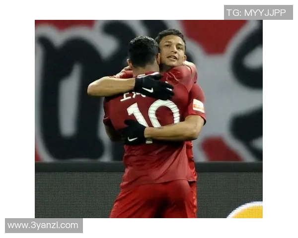 巴萨与上港激情对决足球盛宴再掀波澜球迷期待精彩瞬间