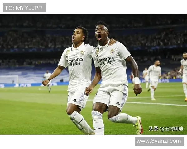 皇马与瓦伦西亚激战正酣比分悬念引发球迷热议 皇马与瓦伦西亚激战正酣比分悬念引发球迷热议