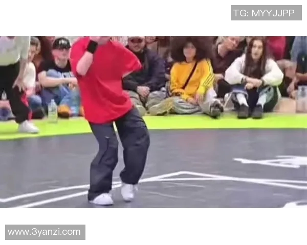 重庆街舞队实力引发热议观众对其表现褒贬不一的背后故事 重庆街舞队实力引发热议观众对其表现褒贬不一的背后故事